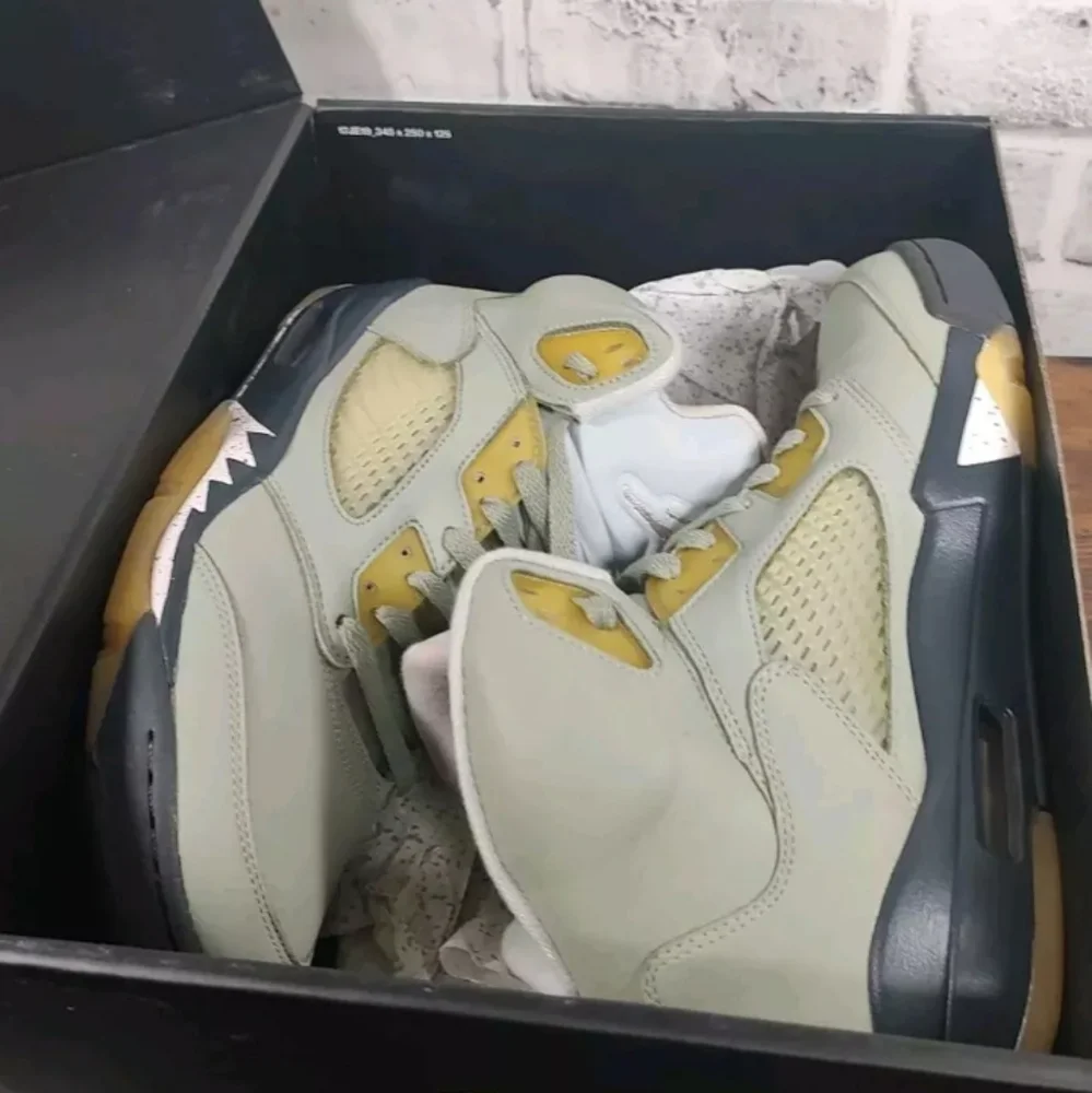 Nike Air Jordan 5 Retro 'Jade Horizon' Men's Size 9 DC7501-300 w/box